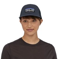 Patagonia P-6 Logo Trucker Cap -Columbia butik 512413 Patagonia P 6 Logo Trucker Cap 38283 NVYB 2