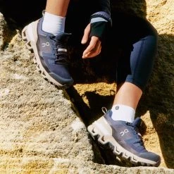 On Cloudwander Waterproof Navy Desert, Dame